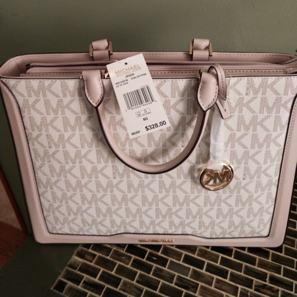 MK NWT tote